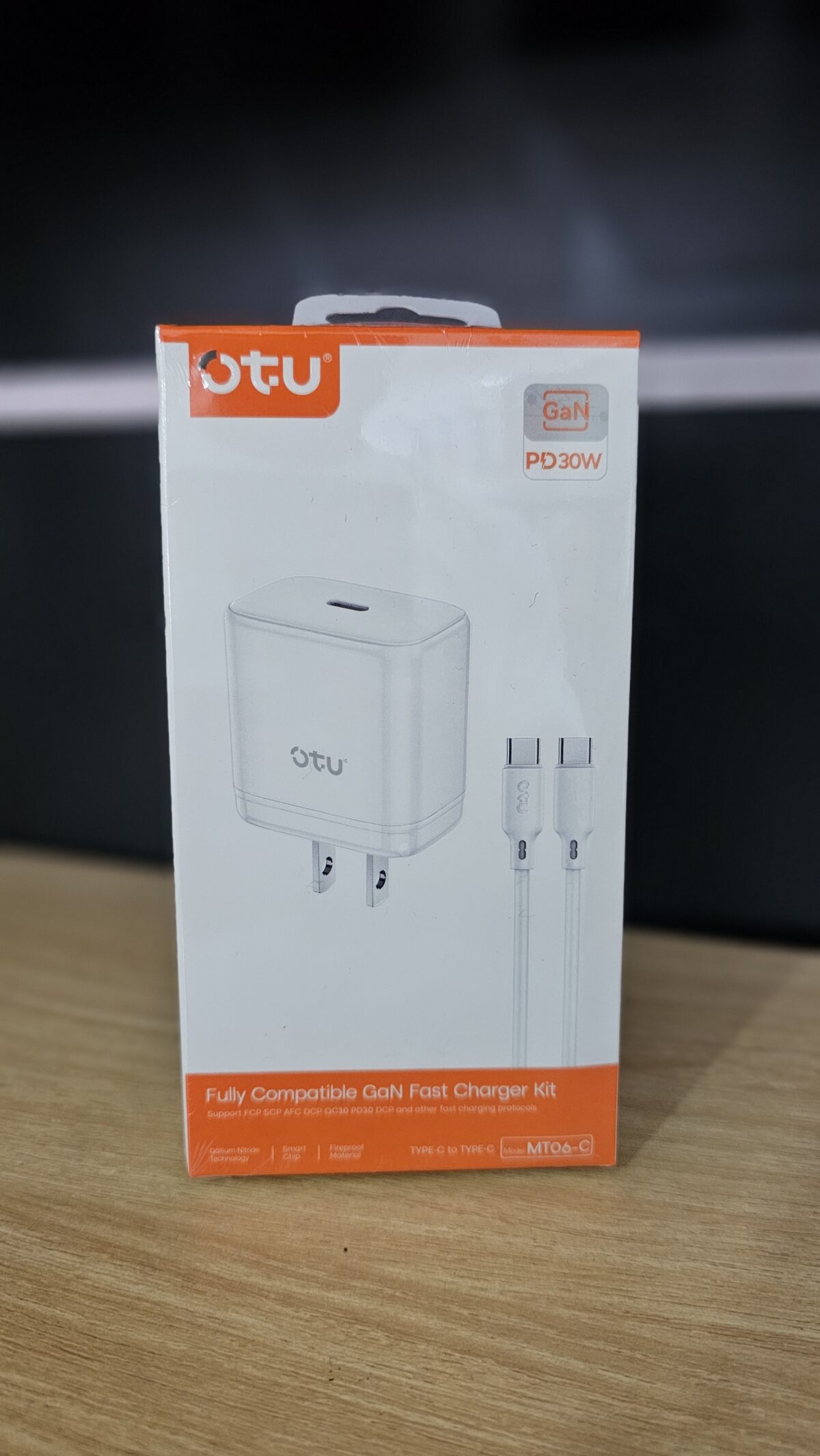 Cargador OTU 30W MT06 - Imagen 2